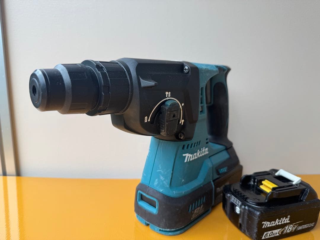 makita HR244D充電式ハンマドリル