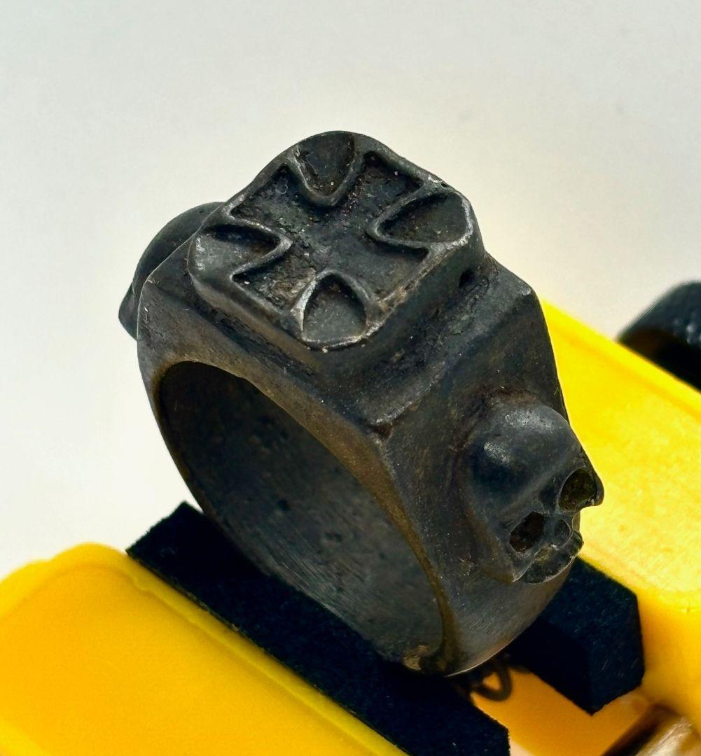 Cross Skull