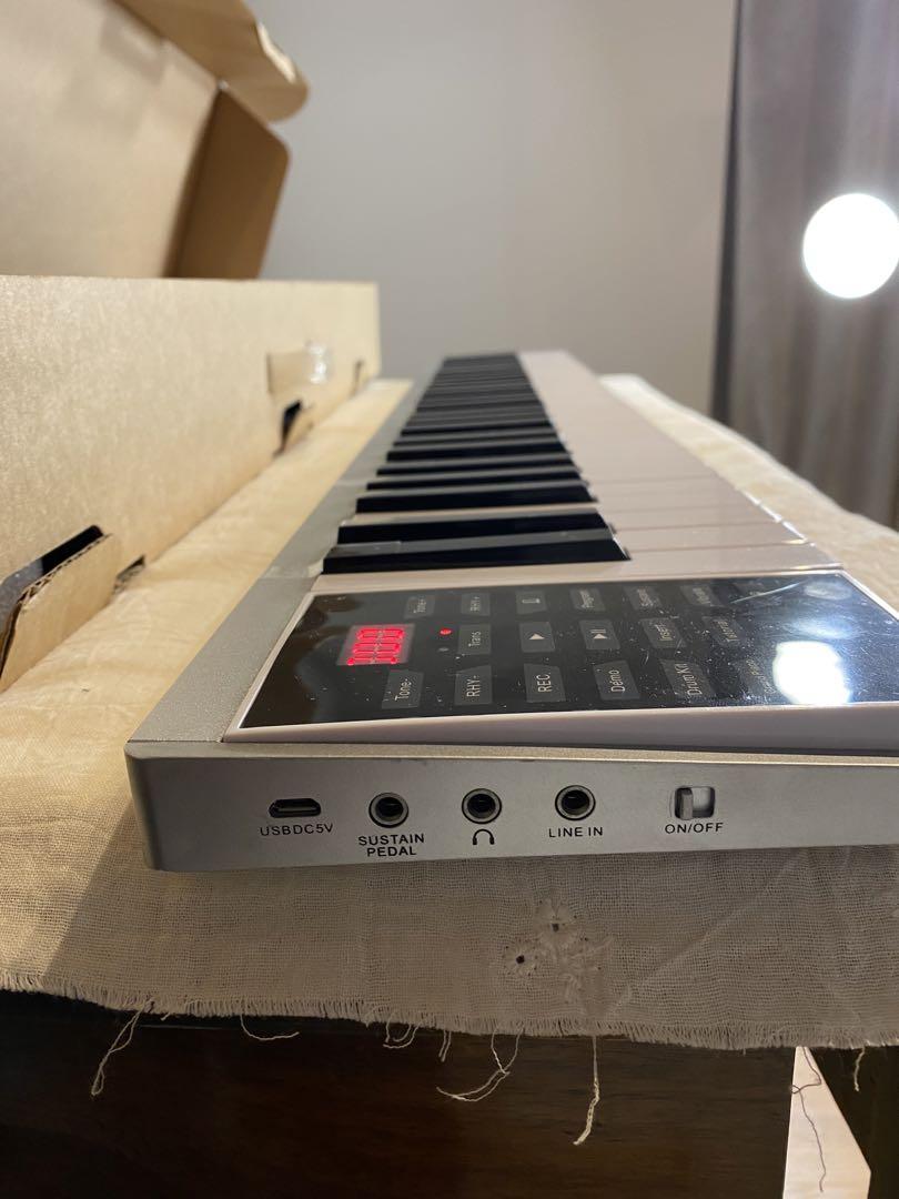 早いもん勝ち！訳あり！電子ピアノNikoMaku 携帯型 SWAN 61鍵盤