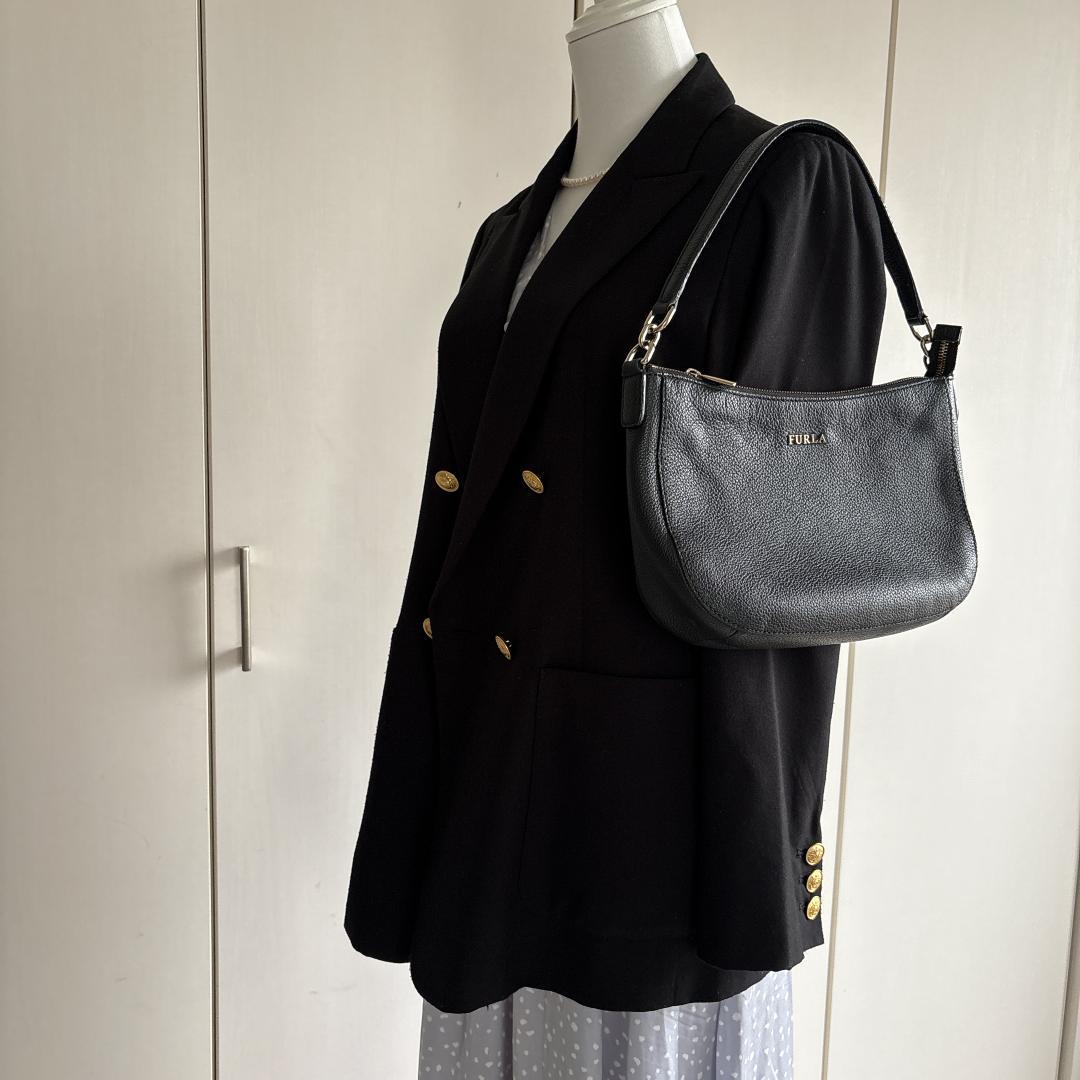 【美品】フルラ ハンドバッグ ショルダーバッグ ブラック