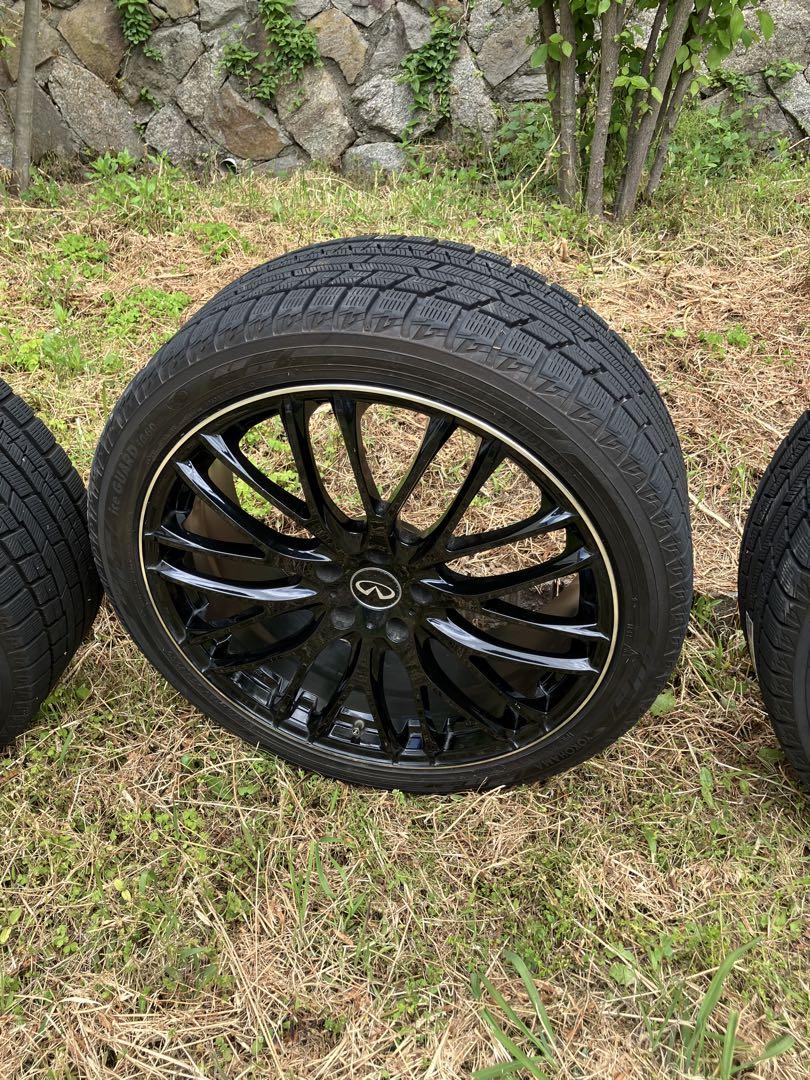 日産フーガ 20インチ ホイール.スタッドレスタイヤ付.インフィニティマーク