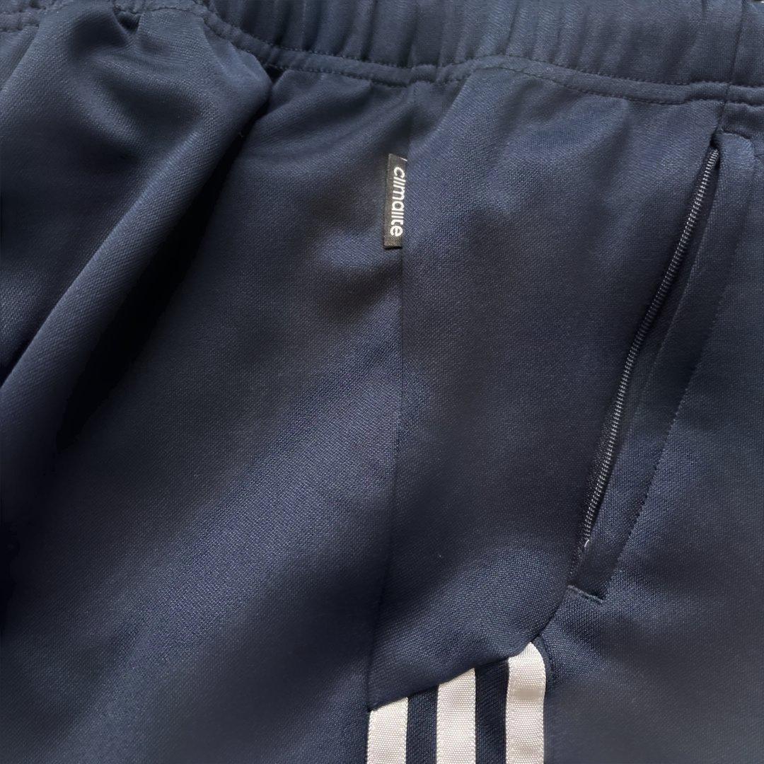 adidas レディース　スエット