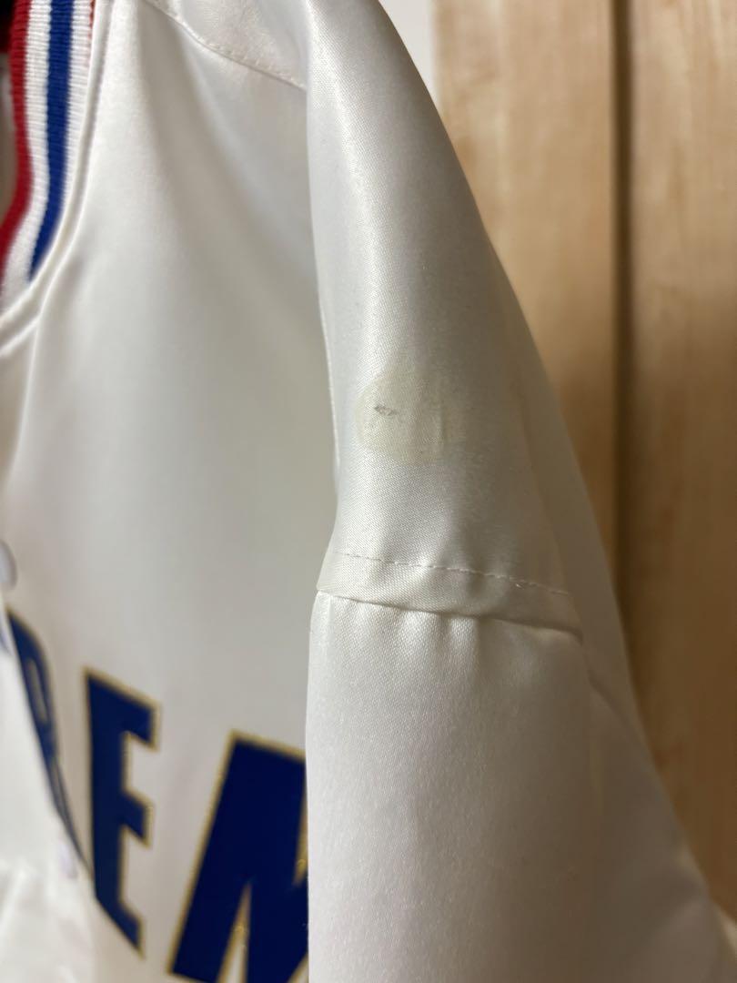 話題コラボ！Supreme x Mitchell & Ness Satin Varsity Jacket