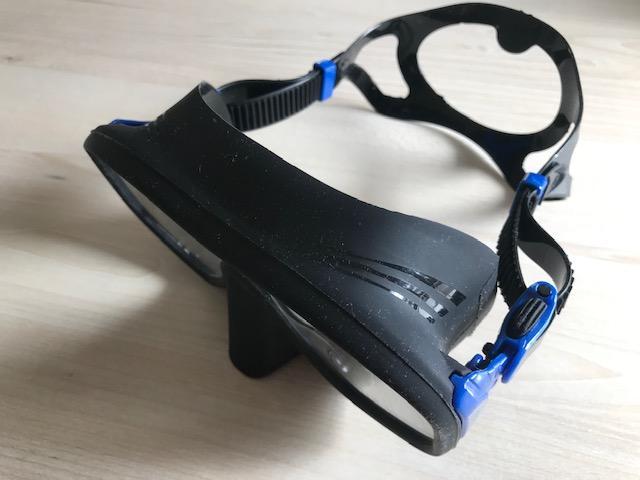『 スピアフィッシング用のマスクは小さくて、顔に合わない・・ 』とお嘆きの方へ