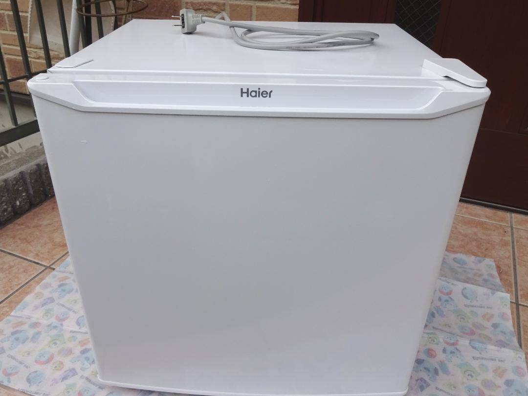 冷蔵庫　小型冷蔵庫Haier JR-N40H
