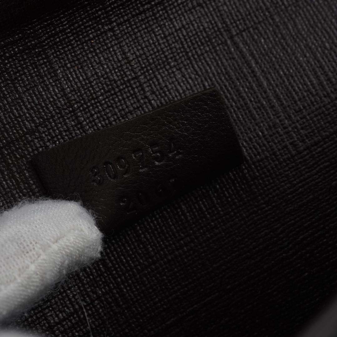 未使用品　箱付き　GUCCI グッチ　長財布　金具　GGスプリーム　ブラウン