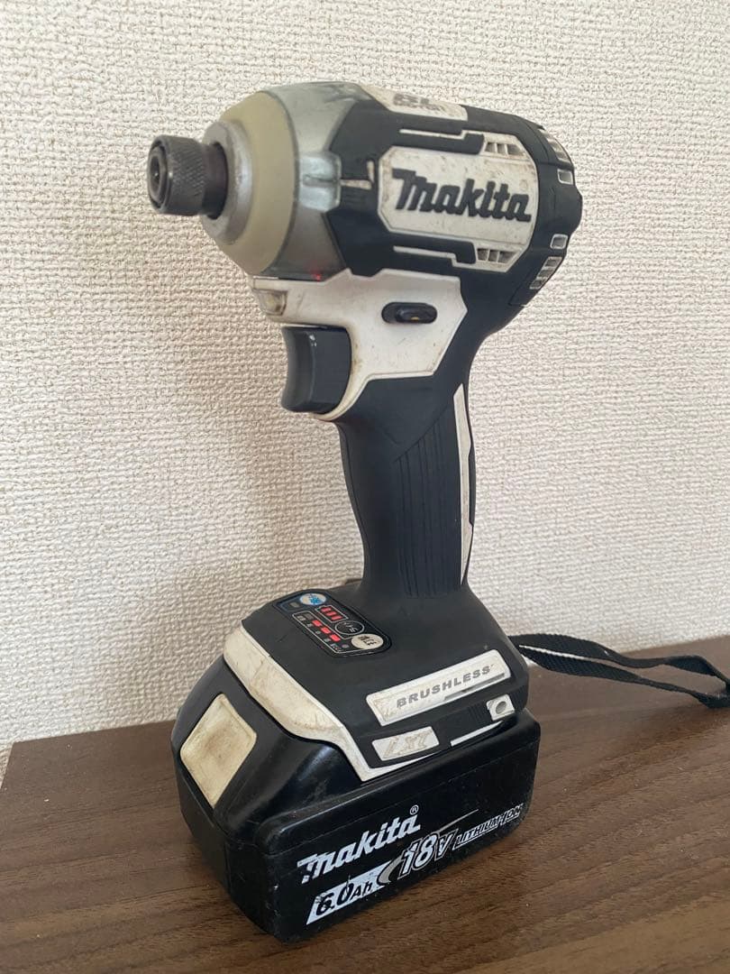 Makita インパクトドライバー TD170D 18v BL1860B