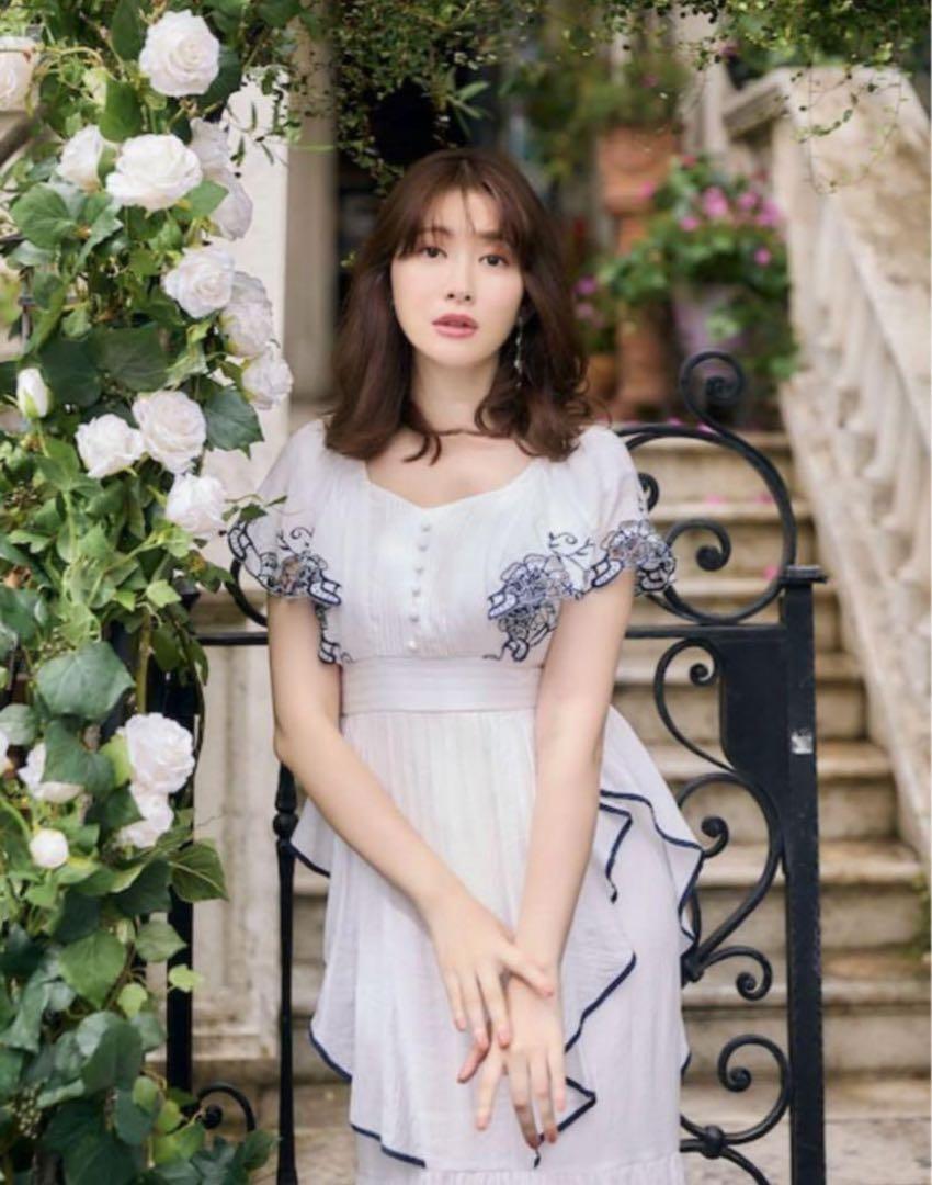 cutwork embroidery angel sleeve dress