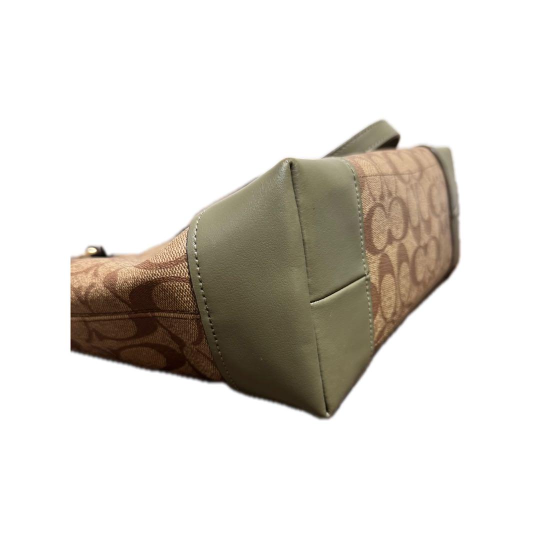 COACH ダークブラウン トートバッグ F29208 COACH® Outlet | COACH® Outlet | Zip Top Tote In Signature Canvas