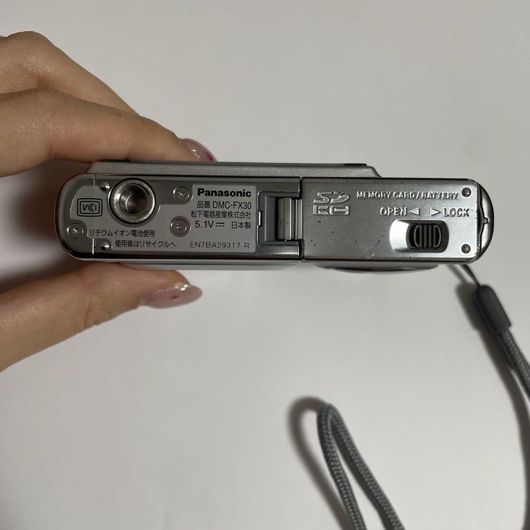 Panasonic LUMIX DMC-FX30 シルバー　デジタルカメラ