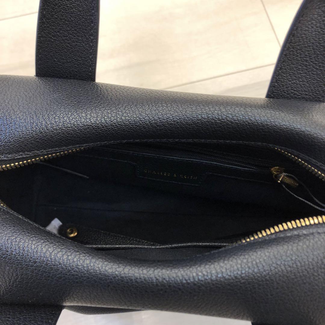 CHARLES&KEITH 2way トートバッグ ショルダー バッグ ブラック - メルカリ