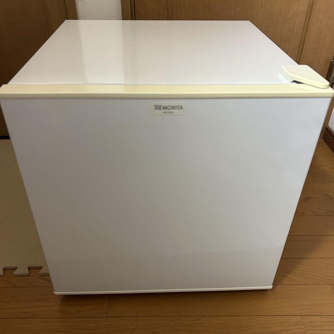 冷蔵庫　小型冷蔵庫　ユーイング MR-D50C-W 本日限定値下げ価格