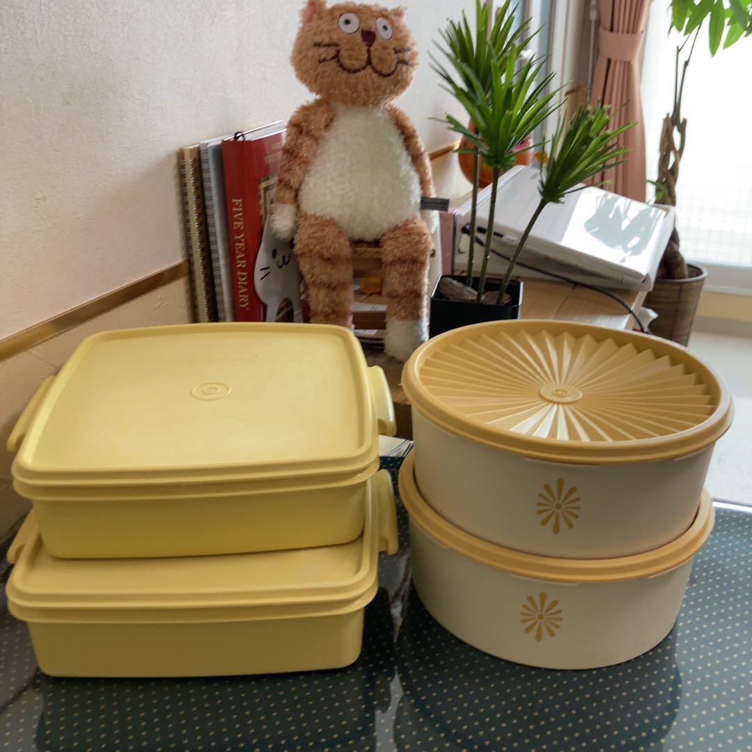 tupperware　タッパウェア　大きめ　４個セット　昭和レトロ　ビンテージ