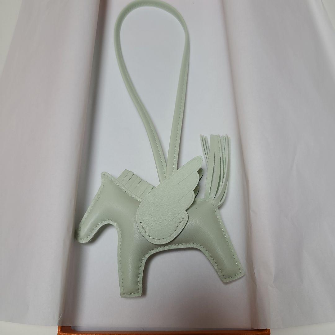 レア❗【新品】HERMES ソー ヴェールフィズ ペガサスロデオ チャーム pm