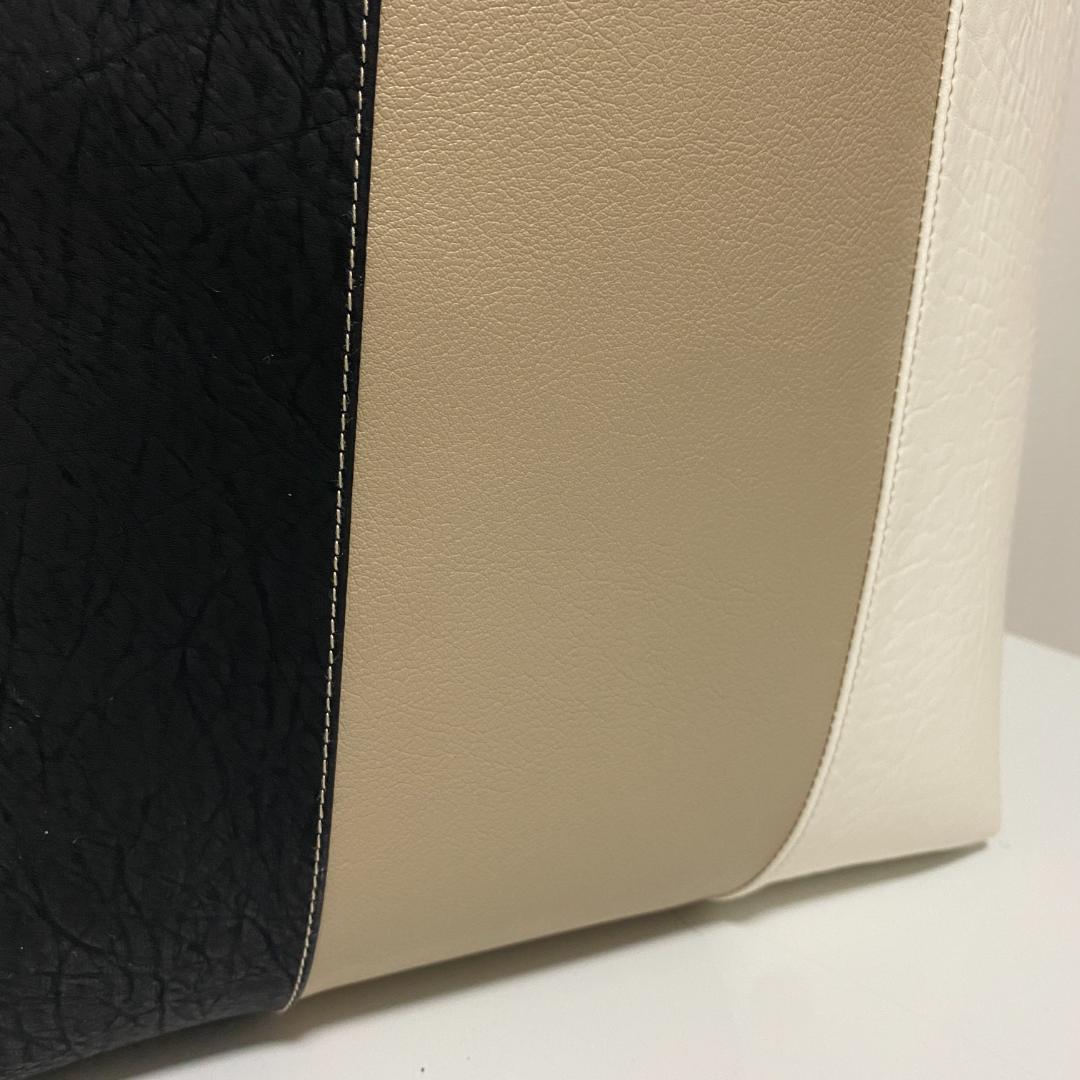 シックな黒・ベージュ・白の がま口ショルダー ＆ トートバッグ セット 合皮