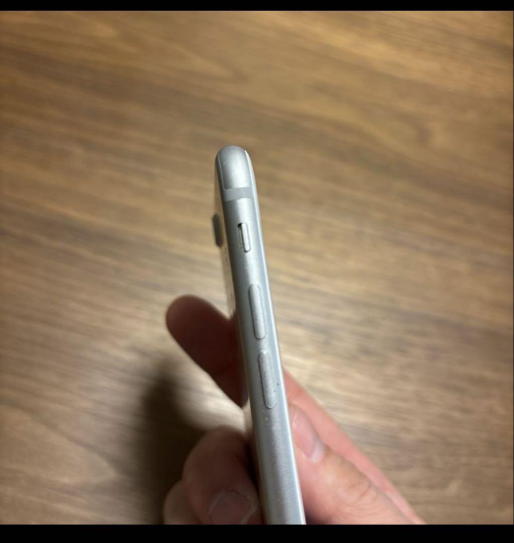 Apple iPhone7 128GB シルバー