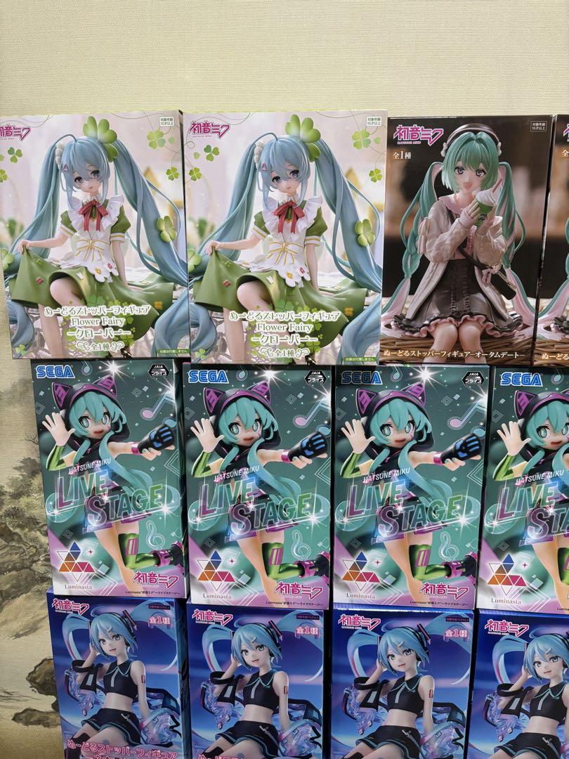 初音ミク　フィギュア　32個セットまとめ売り