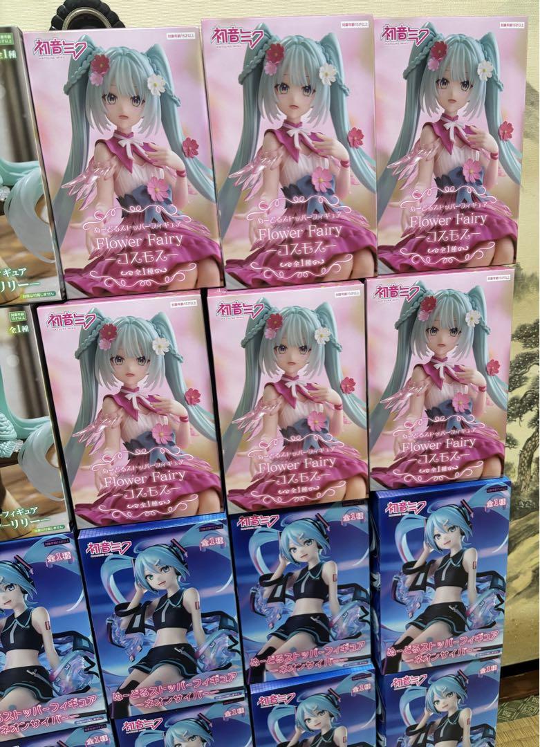 初音ミク　フィギュア　32個セットまとめ売り