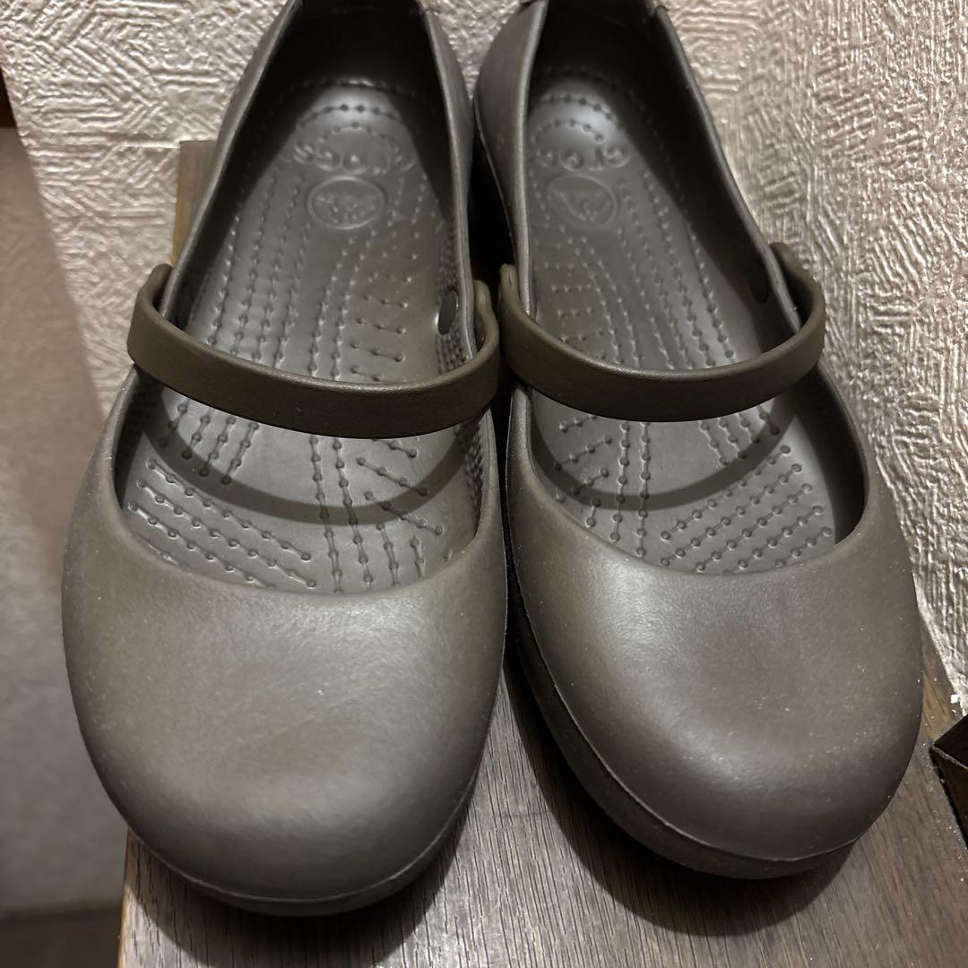 crocs クロックス アリスワーク w8 24cm メリージェーン - メルカリ