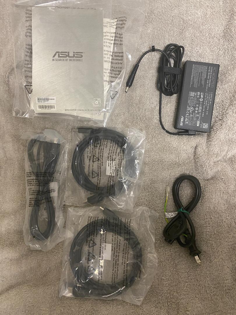 ASUS VG28UQL1A 28インチ 4K 144Hz ゲーミングモニター