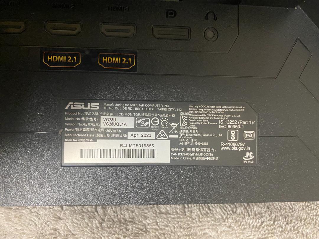 ASUS VG28UQL1A 28インチ 4K 144Hz ゲーミングモニター