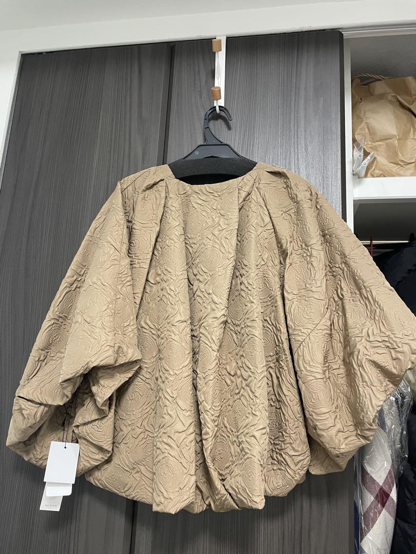 ヤマダヤ　フェンネル　立体的テクスチャー ベージュポンチョ