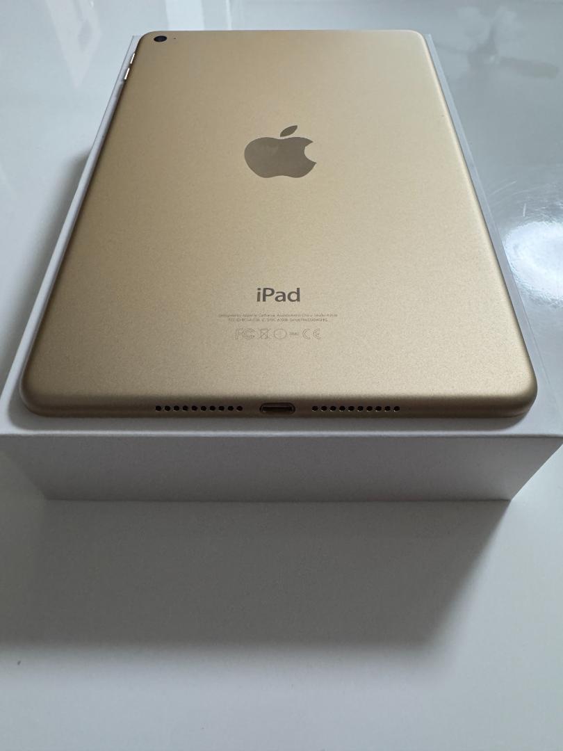 ipad mini4 128GB Wi-Fi ゴールド (アップル整備済み品)