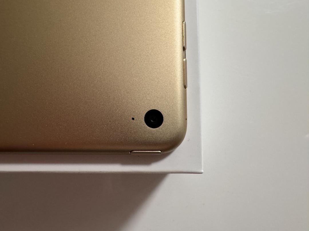 ipad mini4 128GB Wi-Fi ゴールド (アップル整備済み品)