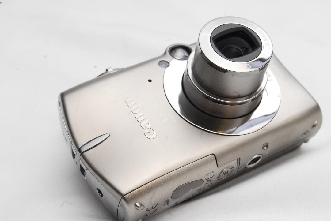 Canon IXY DIGITAL 2000IS (良品）