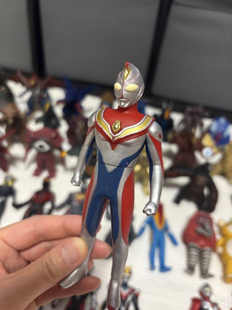 ウルトラマンシリーズ＆ウルトラ怪獣 フィギュア42体＆ウルトラ怪獣カードセット