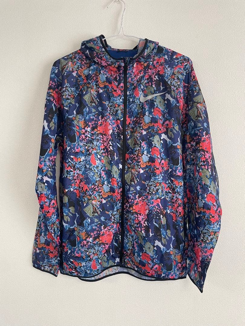 NIKE ナイキ ランニングジャケット ブレーカー ランニングウェア 美品