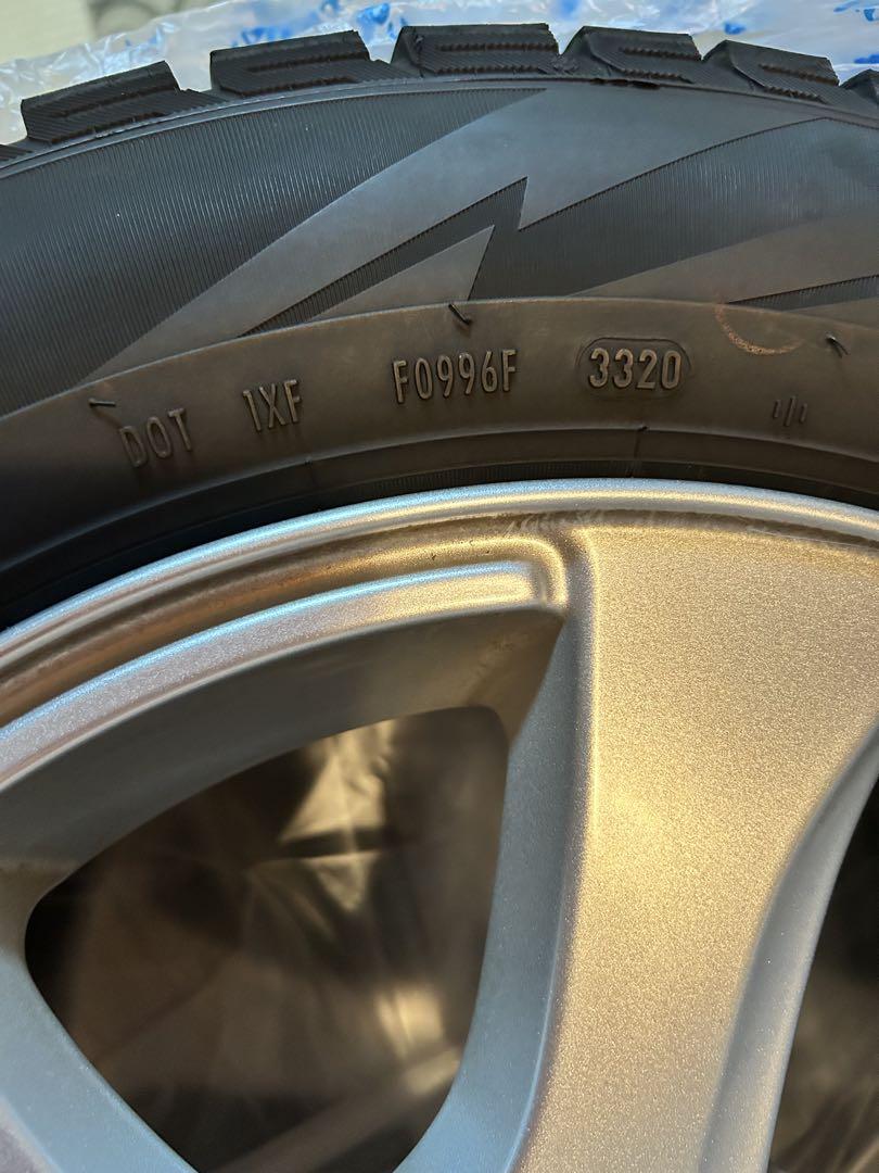 VOLVO 16インチホイールとPIRELLIスタッドレスタイヤ4本セット