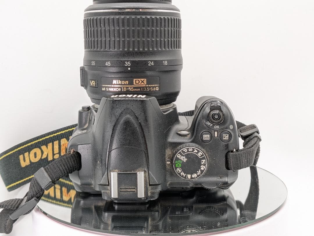 Nikon デジタル一眼レフ D3000 Af-s 18-55mm Nikon デジタル一眼レフ D3000 Af-s 18-55mm