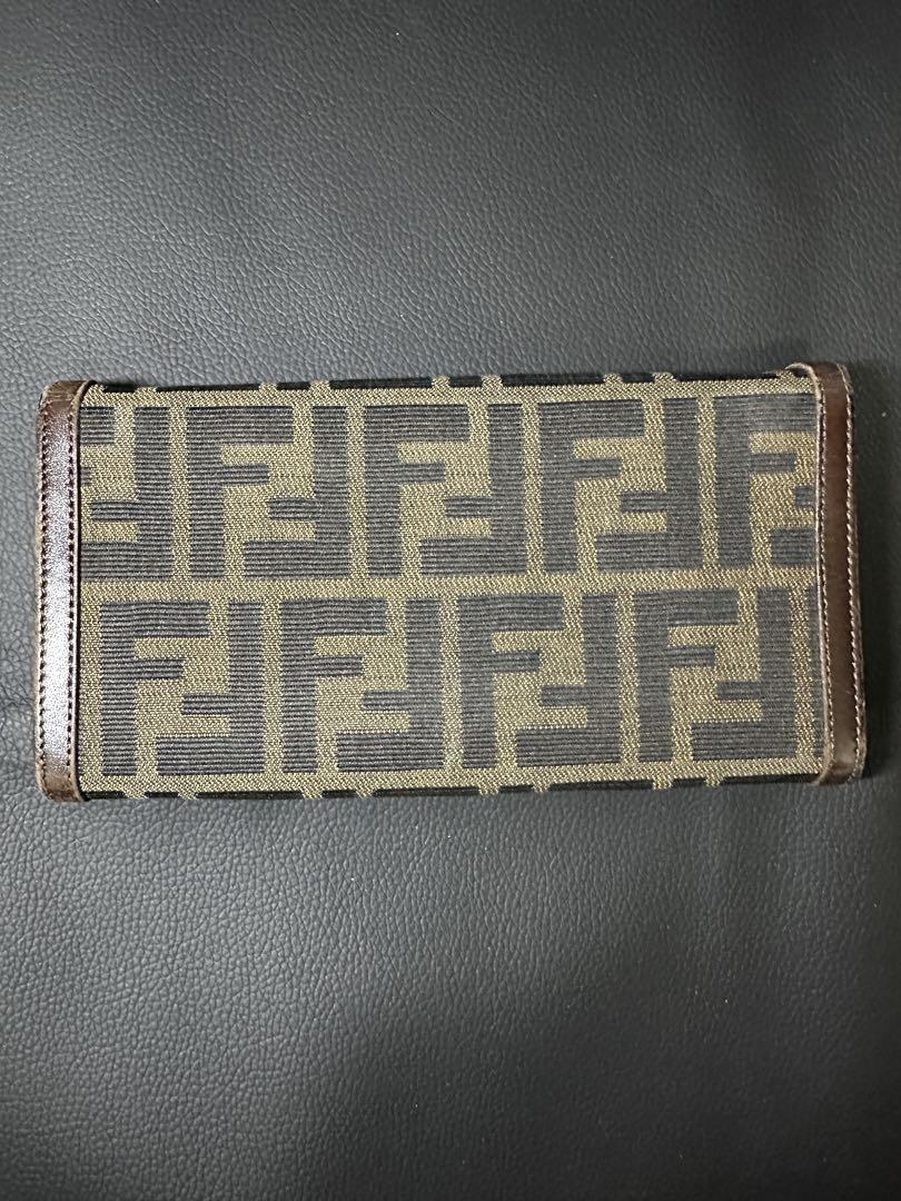 FENDI フェンディ　ズッカ柄 二つ折り 長財布 FF金具 ブラウン