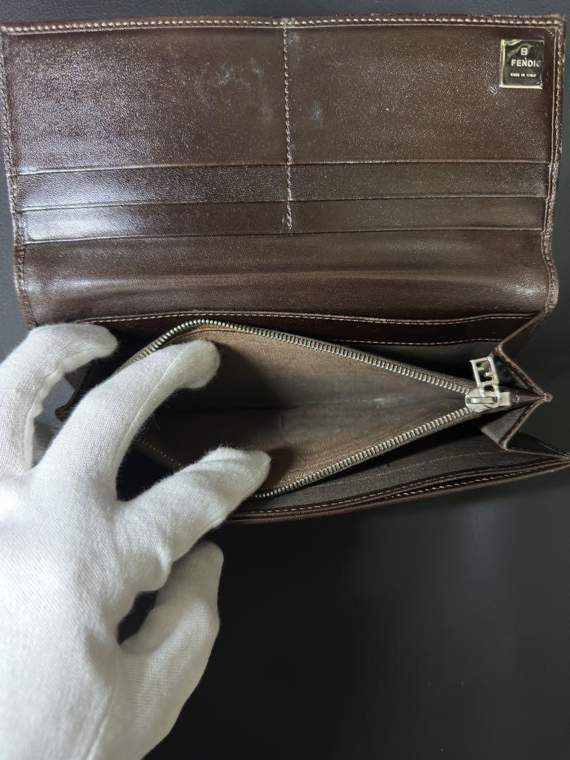 FENDI フェンディ　ズッカ柄 二つ折り 長財布 FF金具 ブラウン