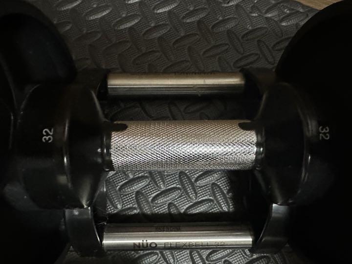 (1/2)Flexbell 可変ダンベル32kg×2個 4kg刻み トレーニング用品 (1/2)Flexbell 可変ダンベル32kg×2個 4kg刻み トレーニング用品
