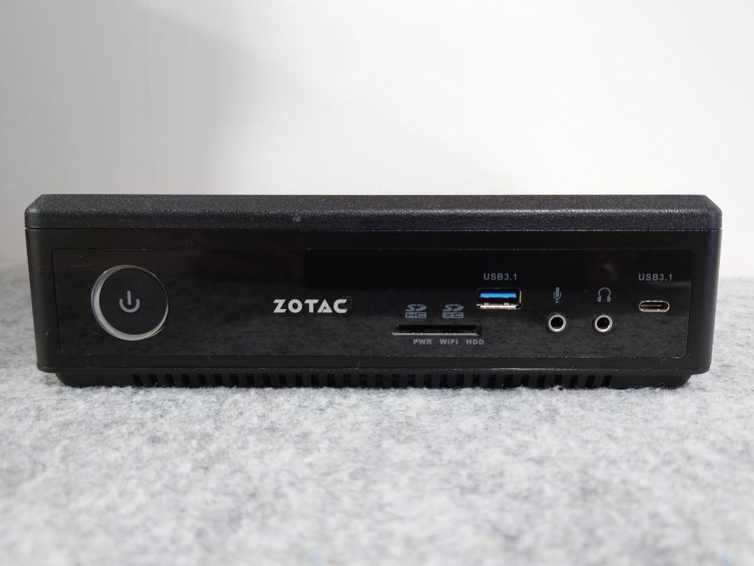 ZOTAC ZBOX MAGNUS EN1070(GTX 1070)