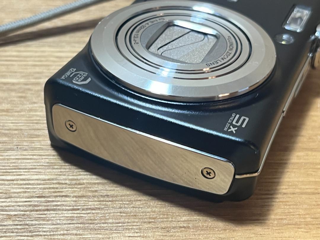 FUJIFILM FINEPIX F100fd （レンズカバー不具合）