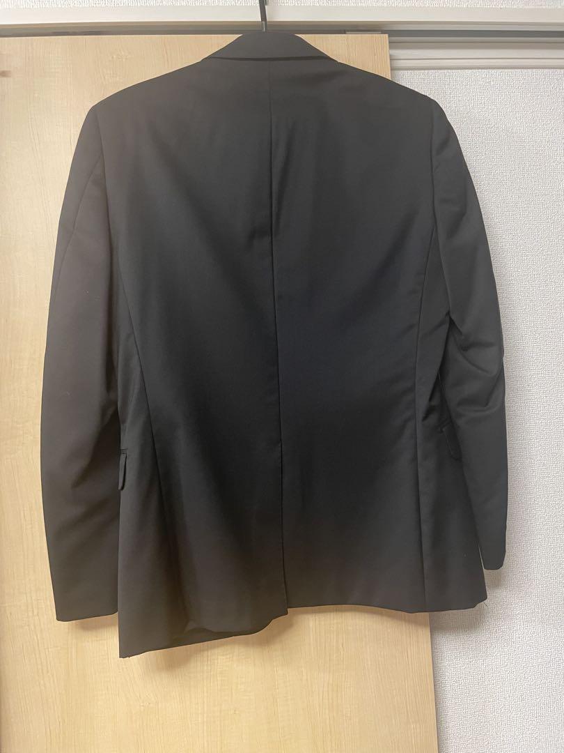 大学生の喪服は、リクルートスーツではダメ？レディース