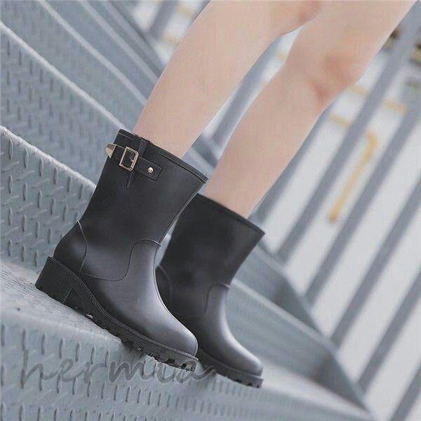 メルカリ レインブーツ レディース ショート 長靴 雨 梅雨対策 おしゃれ 通勤 人気 4 500 中古や未使用のフリマ