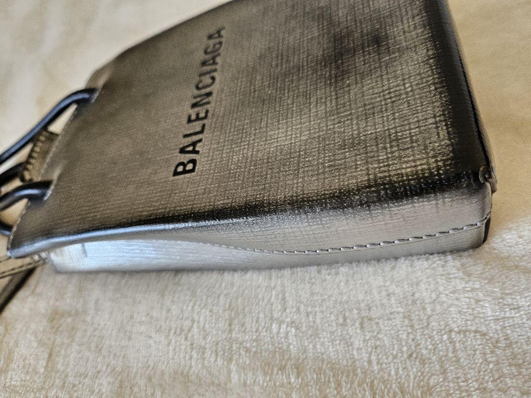 BALENCIAGA フォンホルダー