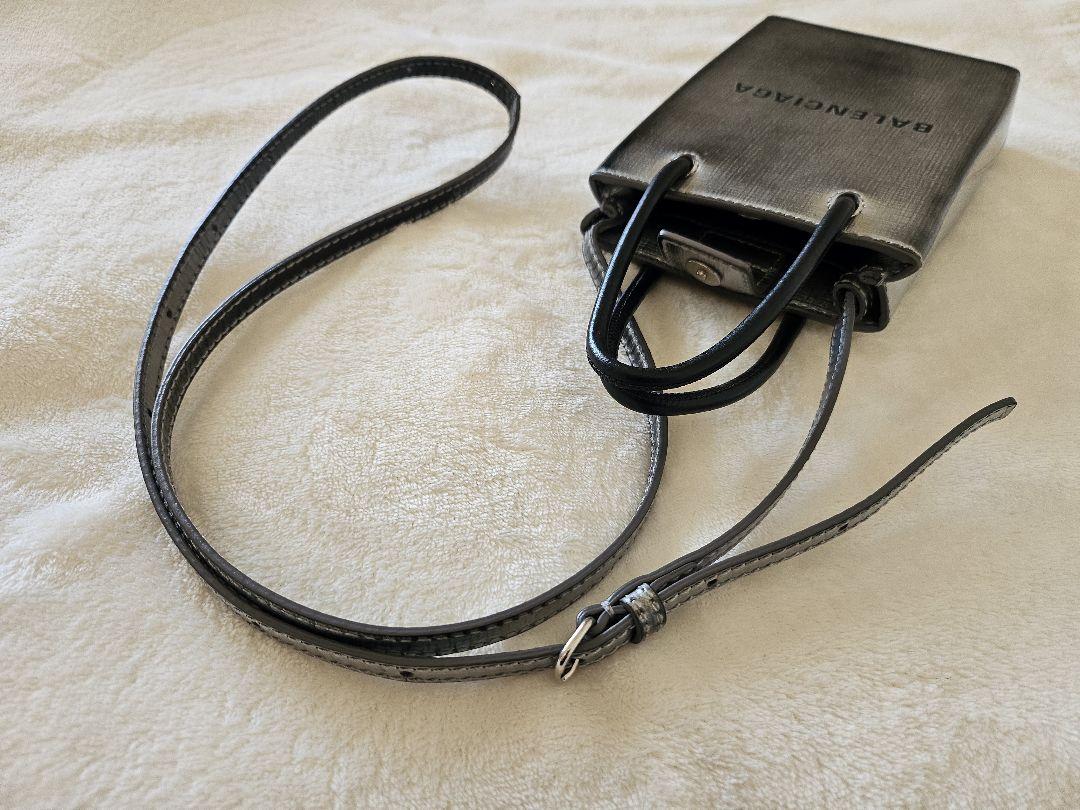 BALENCIAGA フォンホルダー