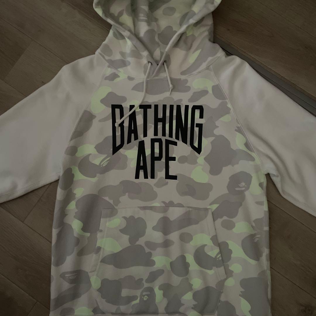 A Bathing Ape カモフラージュパーカー　蓄光 A BATHING APE 蓄光 カモパーカー 美品 - メルカリ