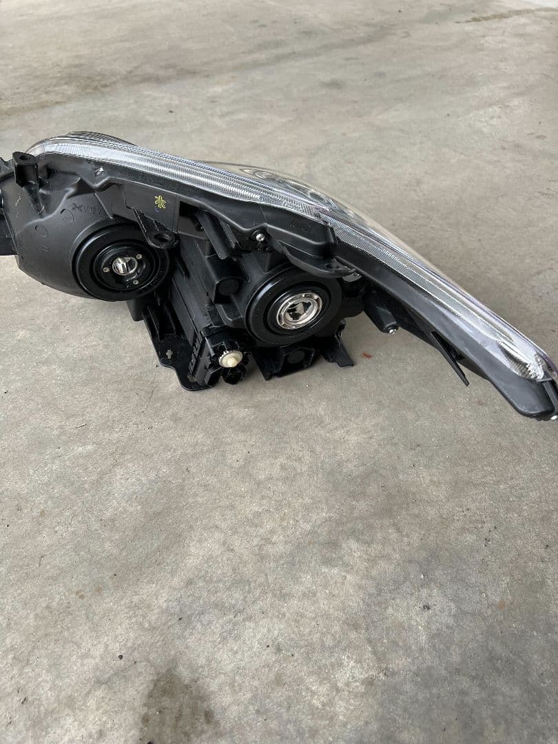 30ハリアー右側ヘッドライト | hybridstudio.in