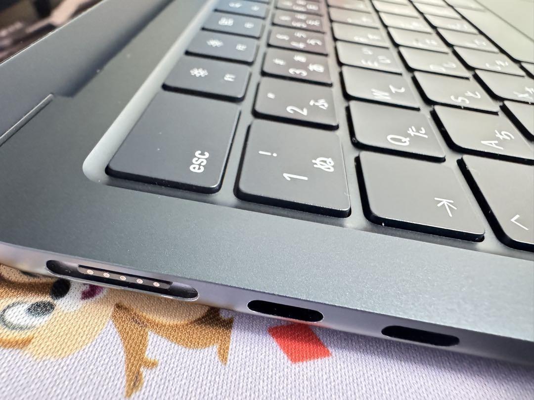 MacBook Air M2 8GB/512GB ミッドナイト 13インチ