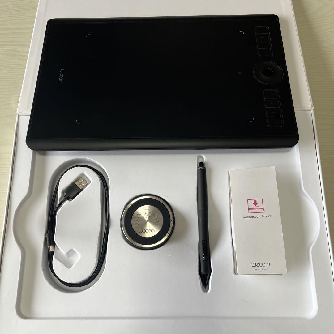 【美品】Wacom Intuos Pro ペンタブレット 　PTH-660