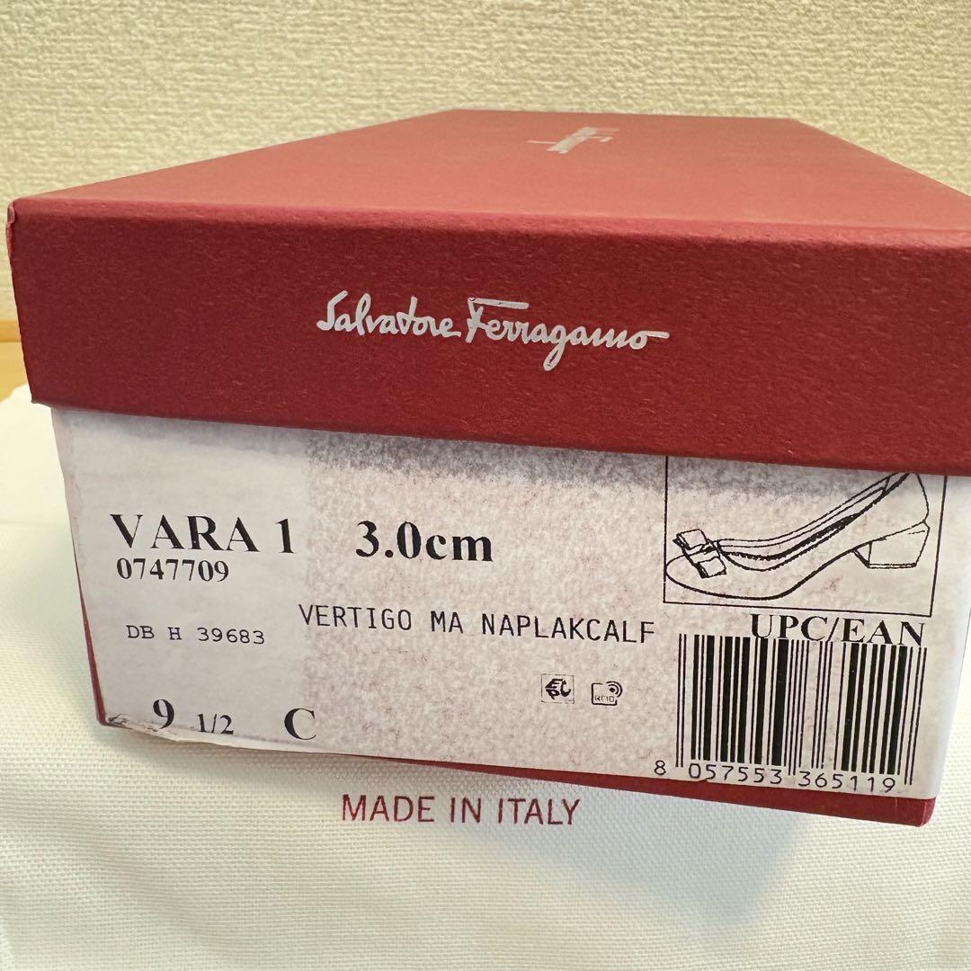 新品　未使用　フェラガモ　VARA ヴァラ　パンプス　ピンク　サイズ9 1/2