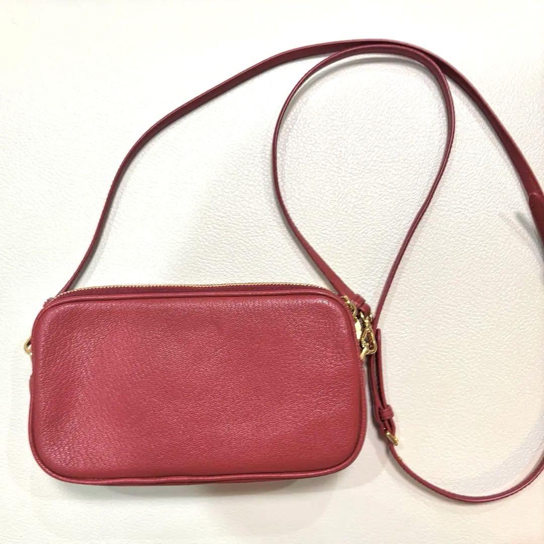 【miwa】【美品】miumiu マドラス　ショルダー　赤　レッド　山羊革 miwa様専用】【美品】miumiu マドラス ショルダー 赤 レッド