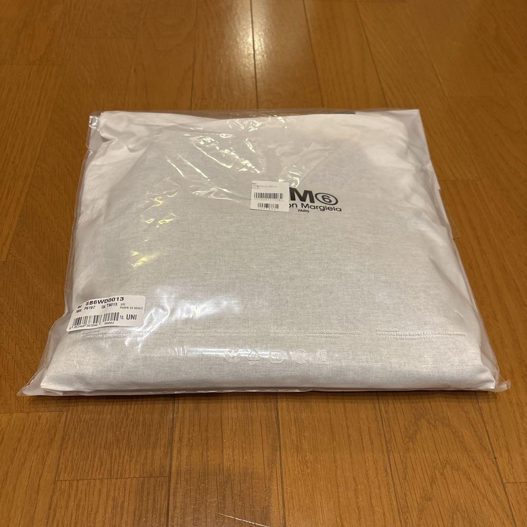 MM6 Maison Margiela SB6WD0013 P6197 ブラック