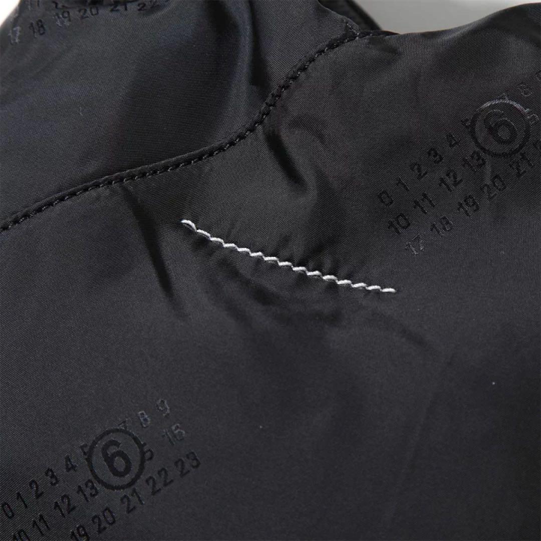 MM6 Maison Margiela SB6WD0013 P6197 ブラック